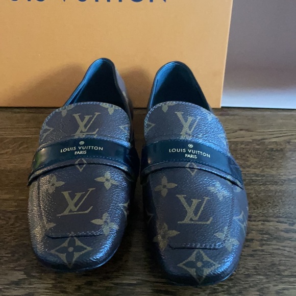 Louis Vuitton Paris - Picture 3 of 5